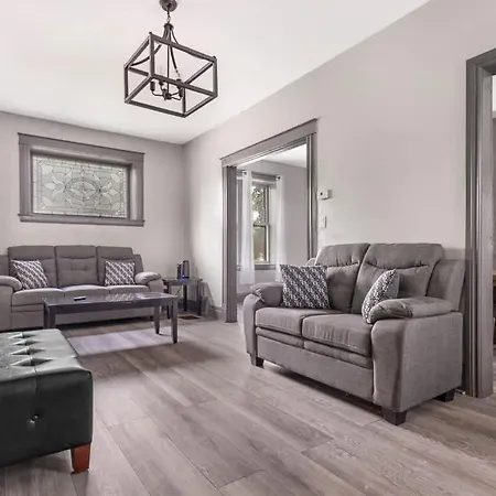 Cozy 4Br 1Ba Close To The Falls Niagara Falls Exterior photo