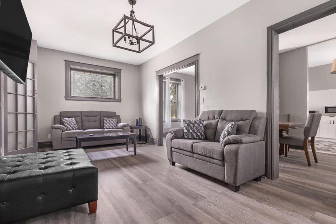 Cozy 4br 1ba Close To The Falls * Niagara Falls